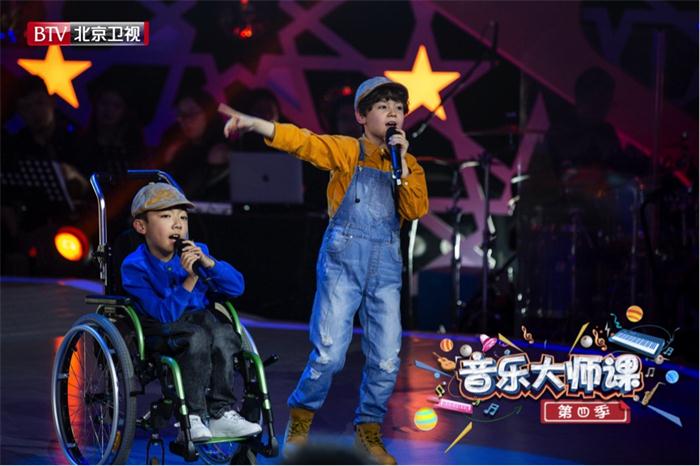 李澳利、陈果毅演唱《稻香》.JPG