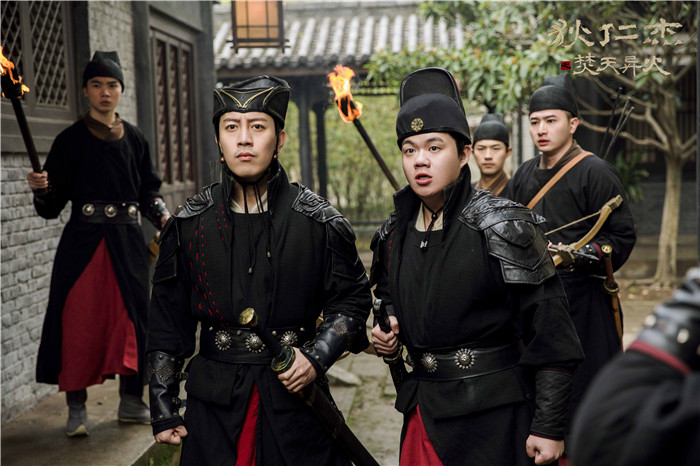 袁客师与小六子.jpg