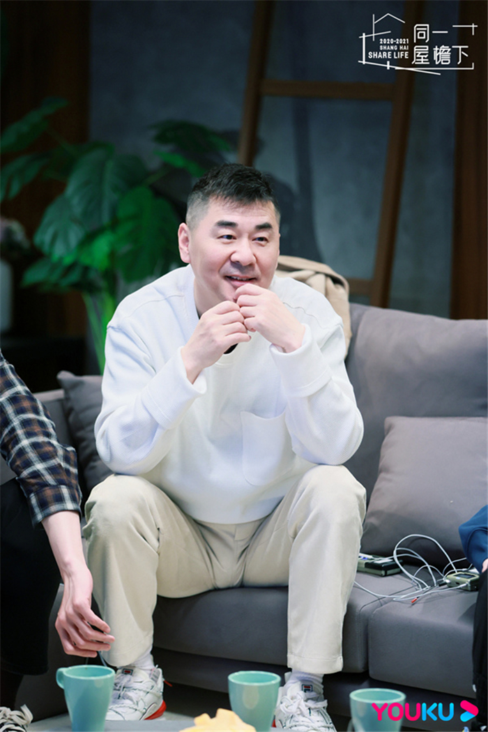 陈建斌单人.jpg