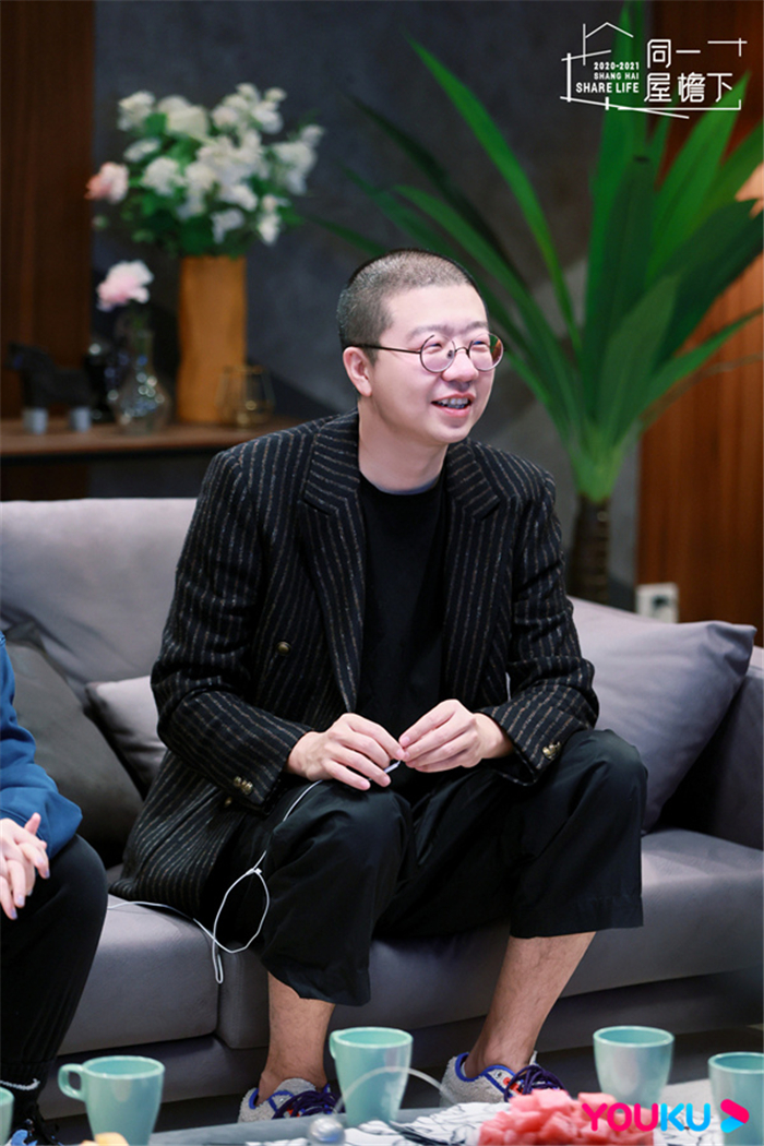 李诞单人.jpg