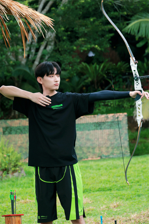 于小彤射箭.jpg
