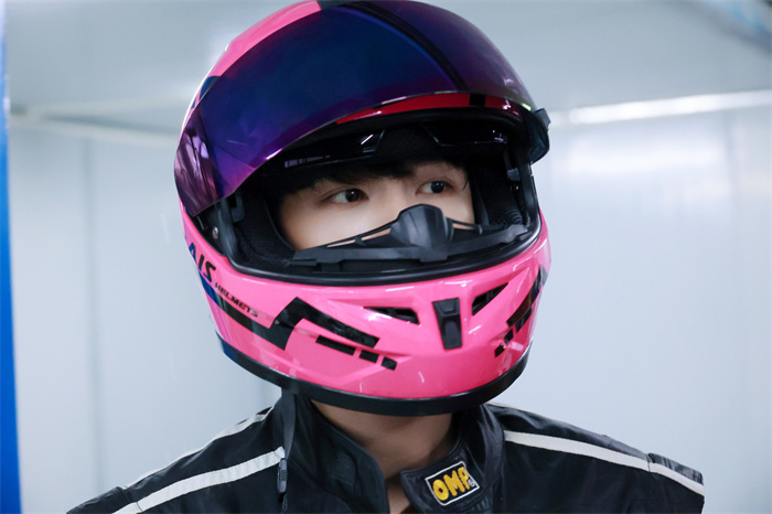李汶翰越野造型.jpg