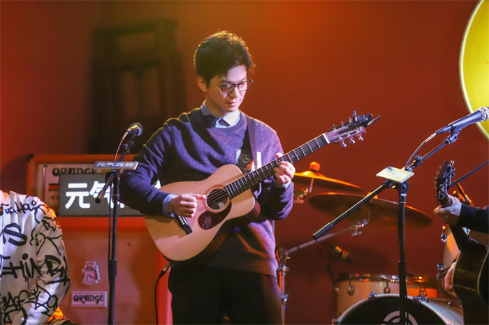 李健.jpg
