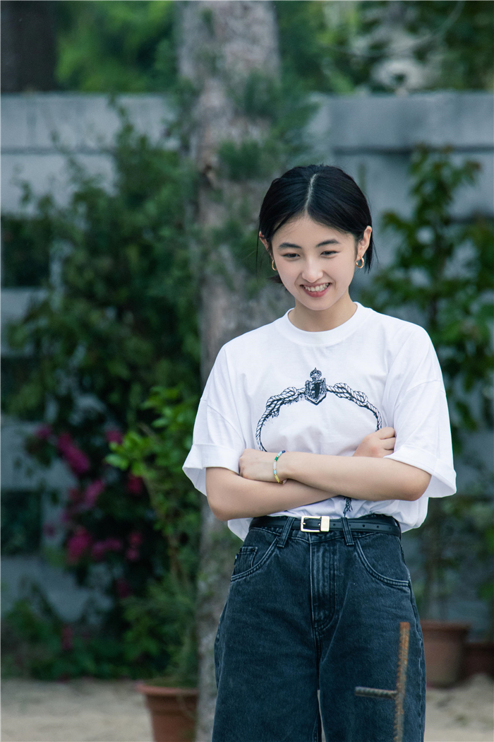 张子枫.jpg